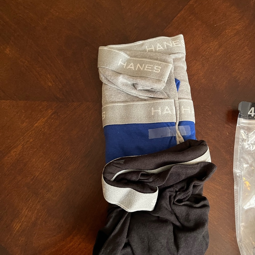 Hanes Mens underwear, size large (36-38) - Picture 2 of 3